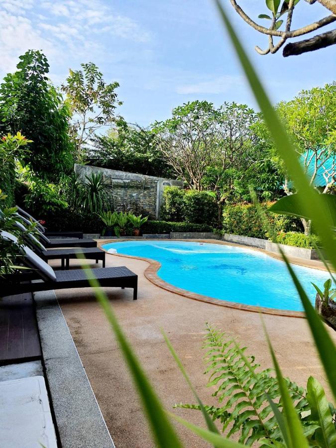 Areeya Phubeach Resort Coliving Coworking Ao Nang Екстериор снимка