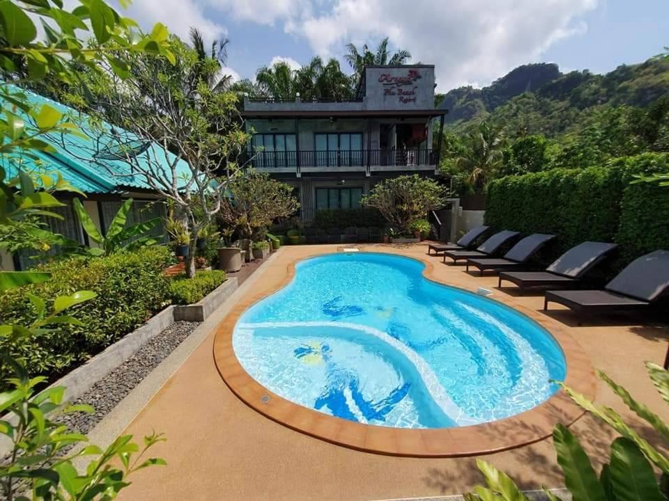 Areeya Phubeach Resort Coliving Coworking Ao Nang Екстериор снимка